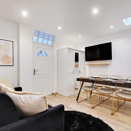 Enchanting 2 Bdr Parisian