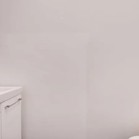 Enchanting 2 Bdr Parisian